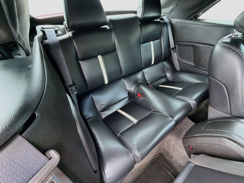 Used 2013 Ford Mustang GT Premium w/ Electronics Pkg RWD image 29