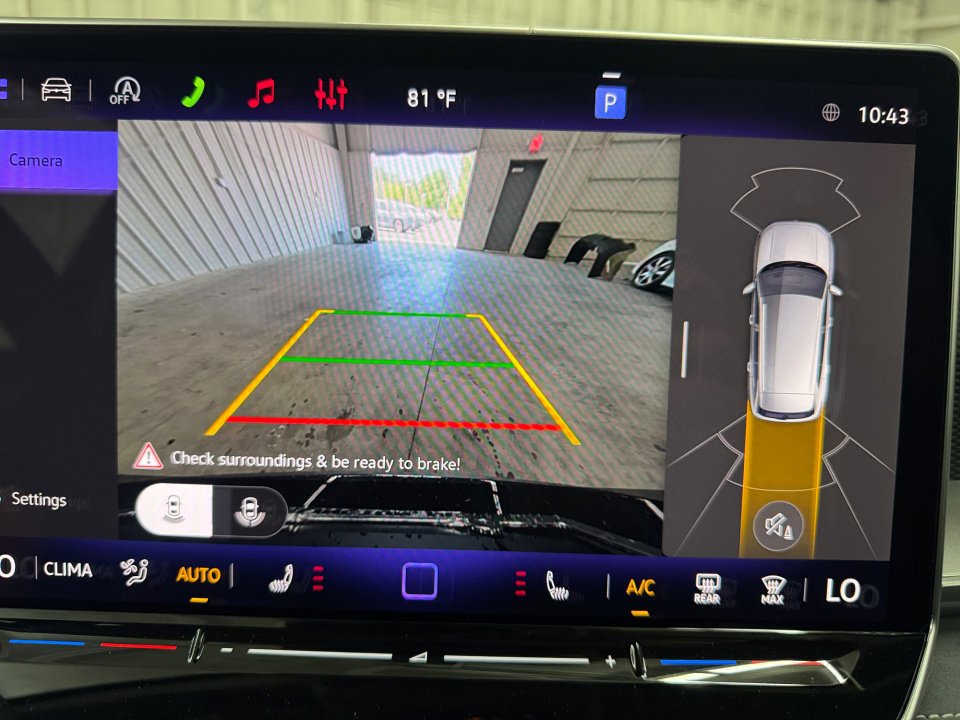 New 2026 Volkswagen Tiguan SE FWD image 19
