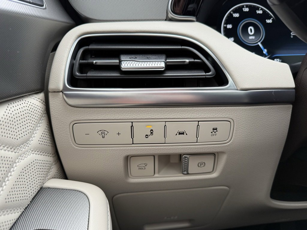 Certified 2021 Hyundai Palisade Calligraphy w/ Winter Package image 37