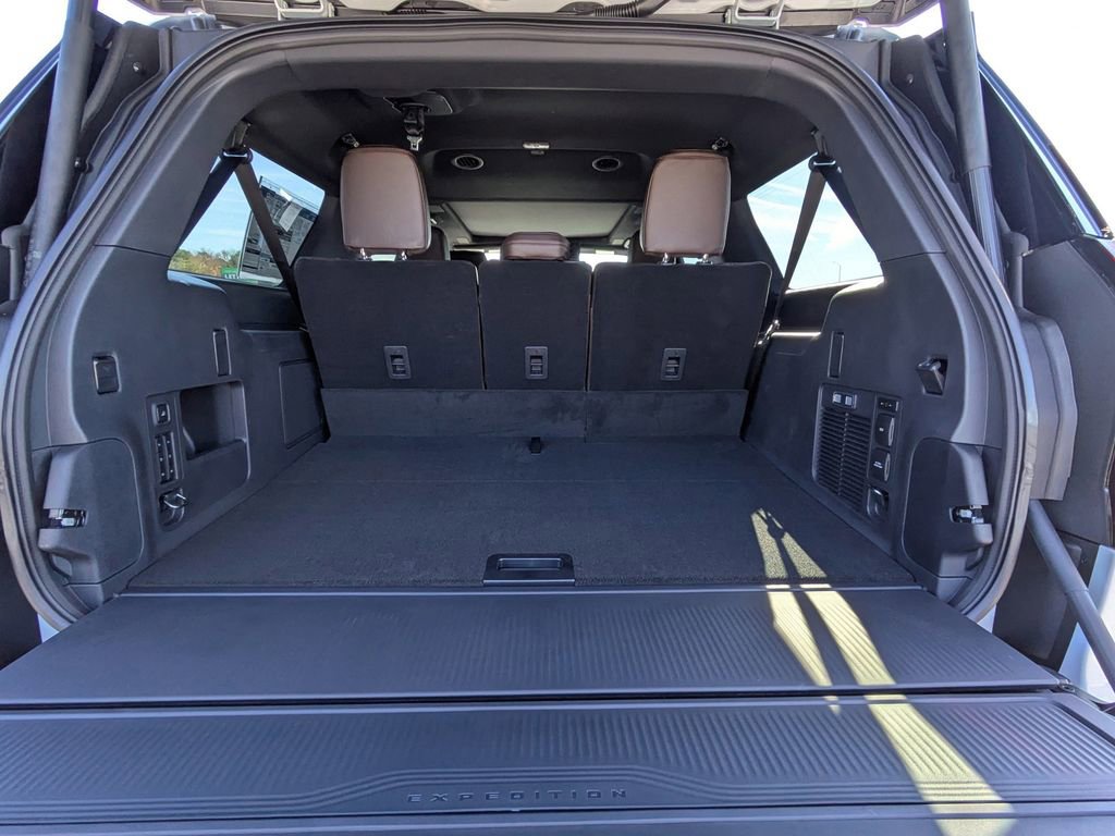 New 2025 Ford Expedition Max King Ranch image 13