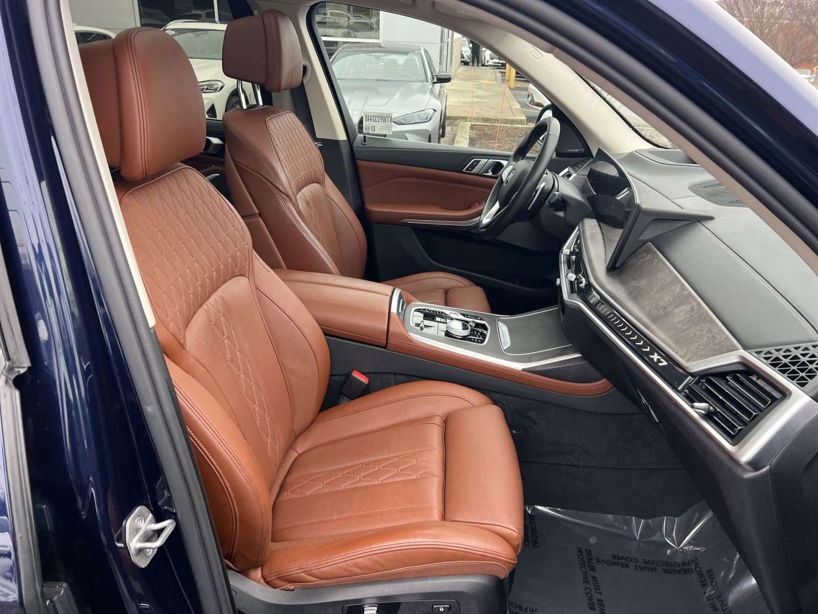 Used 2023 BMW X7 xDrive40i w/ Executive Package image 28