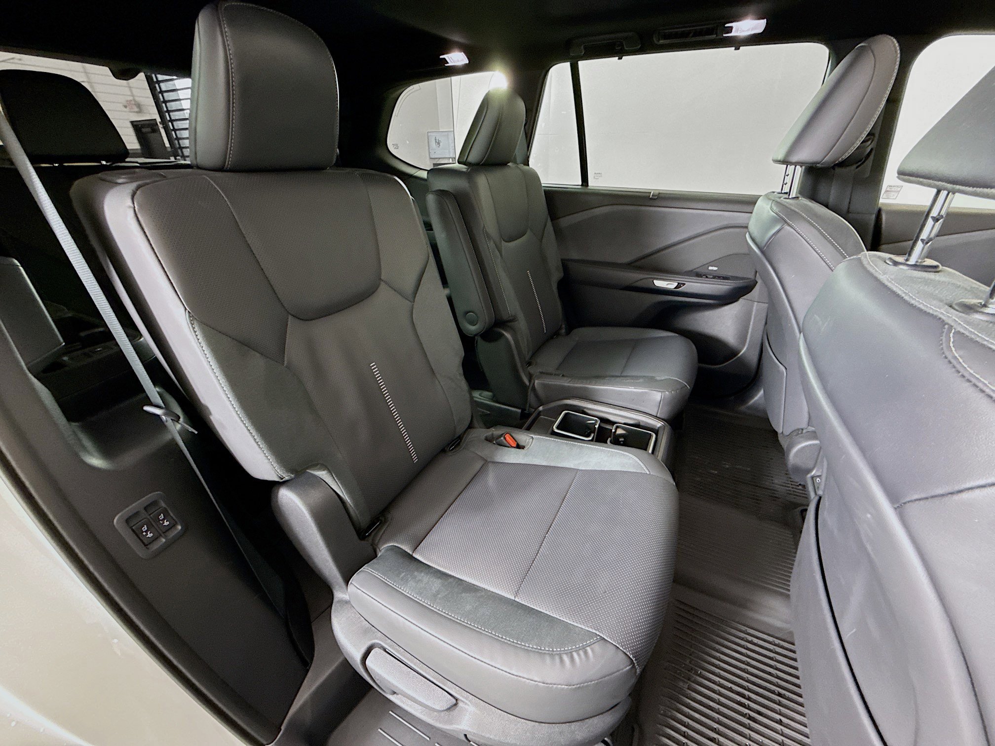 Used 2025 Lexus TX 350 AWD w/ Technology Package image 27