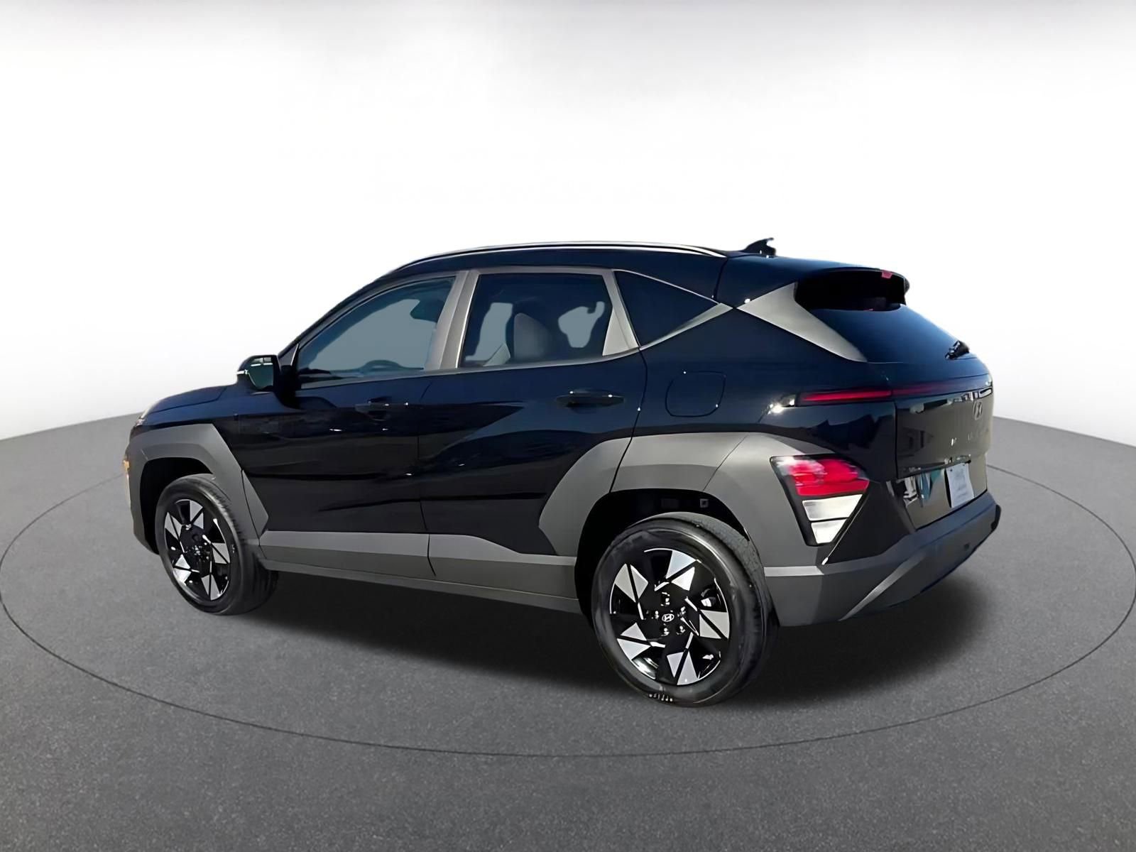 Used 2025 Hyundai Kona SEL image 10