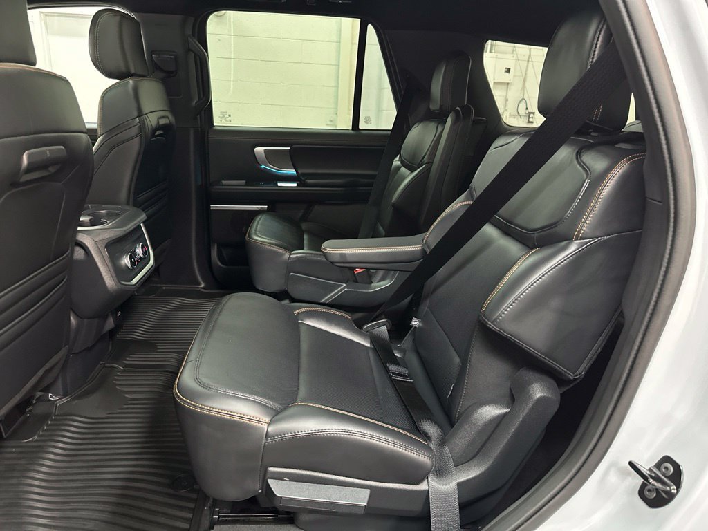 Used 2025 Ford Expedition Tremor AWD/4WD image 21
