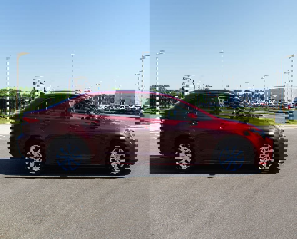 Used 2025 Toyota Corolla LE image 19