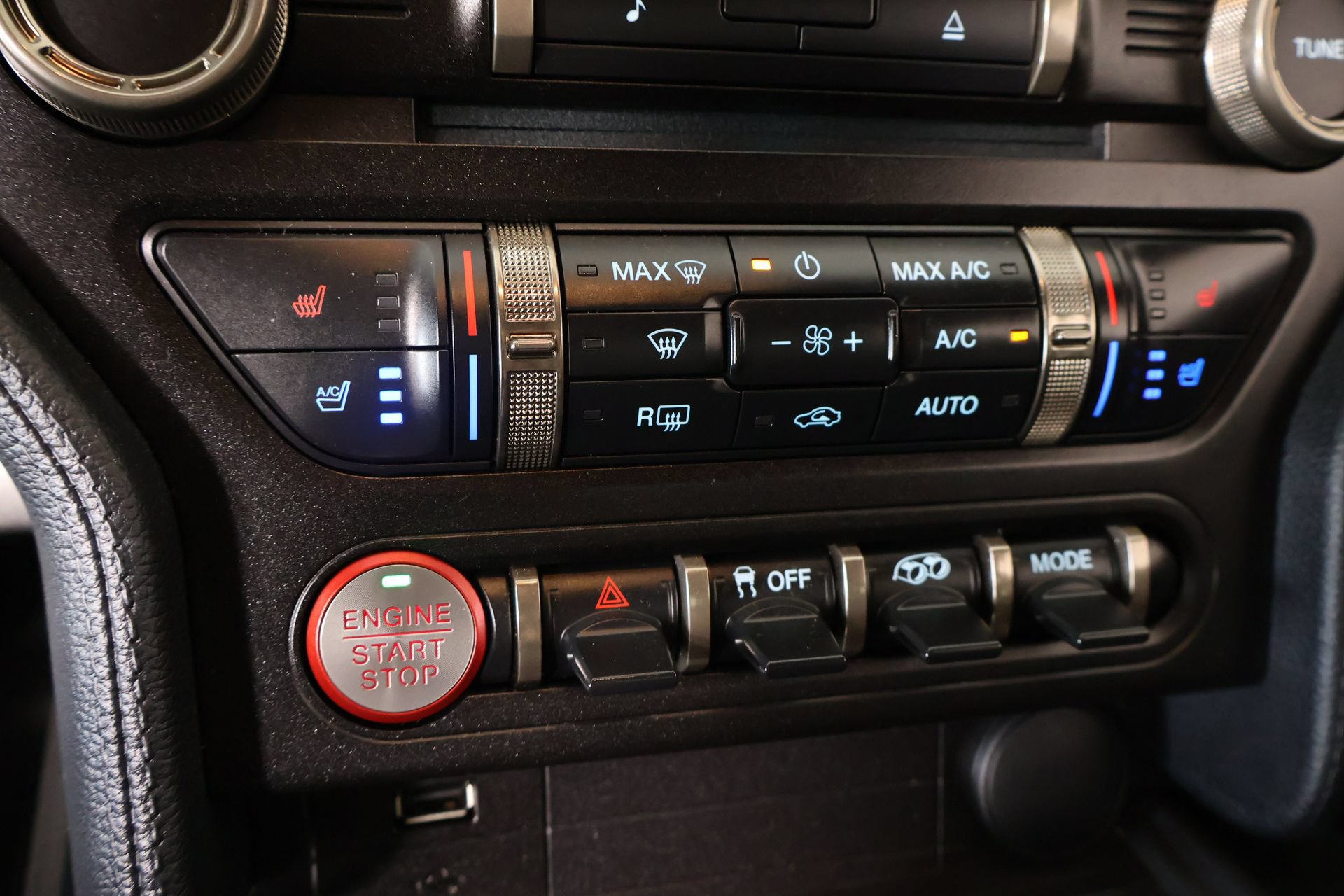 Certified 2021 Ford Mustang Shelby GT500 w/ Technology Package RWD image 8