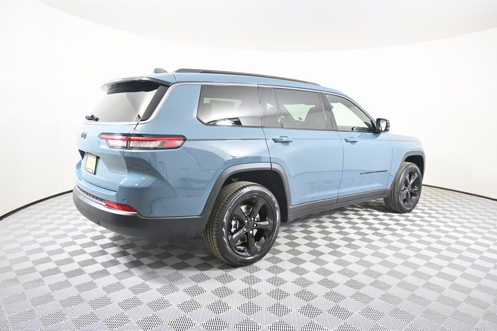 New 2026 Jeep Grand Cherokee L Limited w/ Limited Altitude Package AWD/4WD image 6