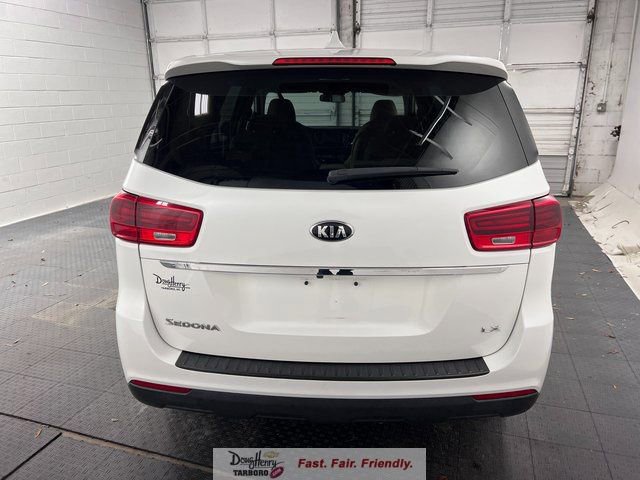 Used 2020 Kia Sedona LX image 7