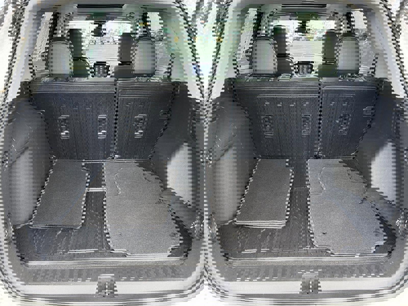 Certified 2023 GMC Terrain SLT w/ LPO, Floor Liner Package image 4