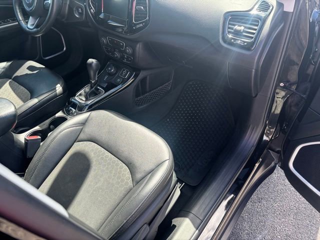 Used 2019 Jeep Compass Latitude AWD/4WD image 18