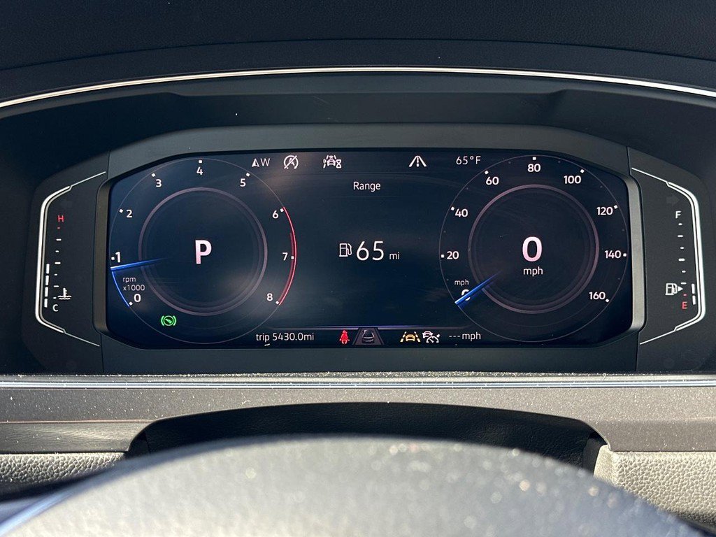 Used 2020 Volkswagen Tiguan SEL image 25