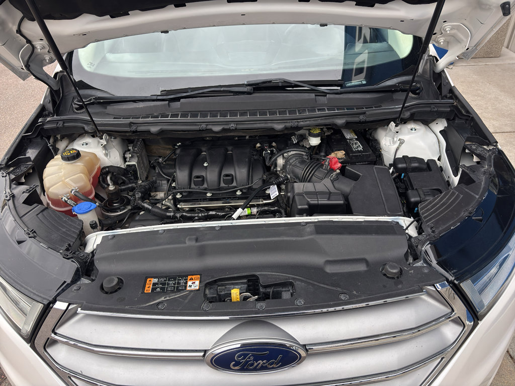 Used 2017 Ford Edge Titanium w/ Equipment Group 301A AWD/4WD image 31