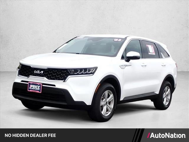 Used 2023 Kia Sorento LX AWD/4WD image 1