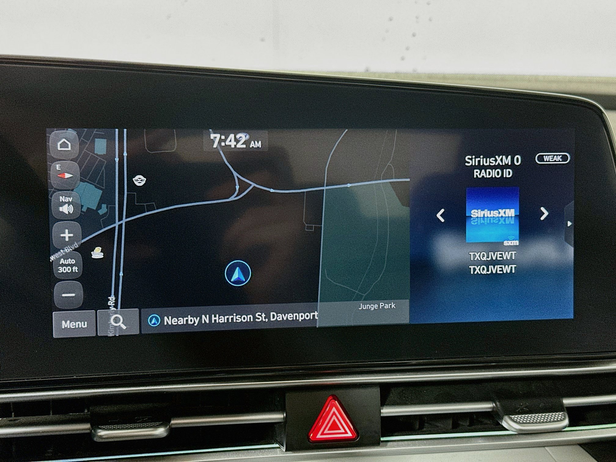 Certified 2024 Hyundai Elantra Limited FWD image 13