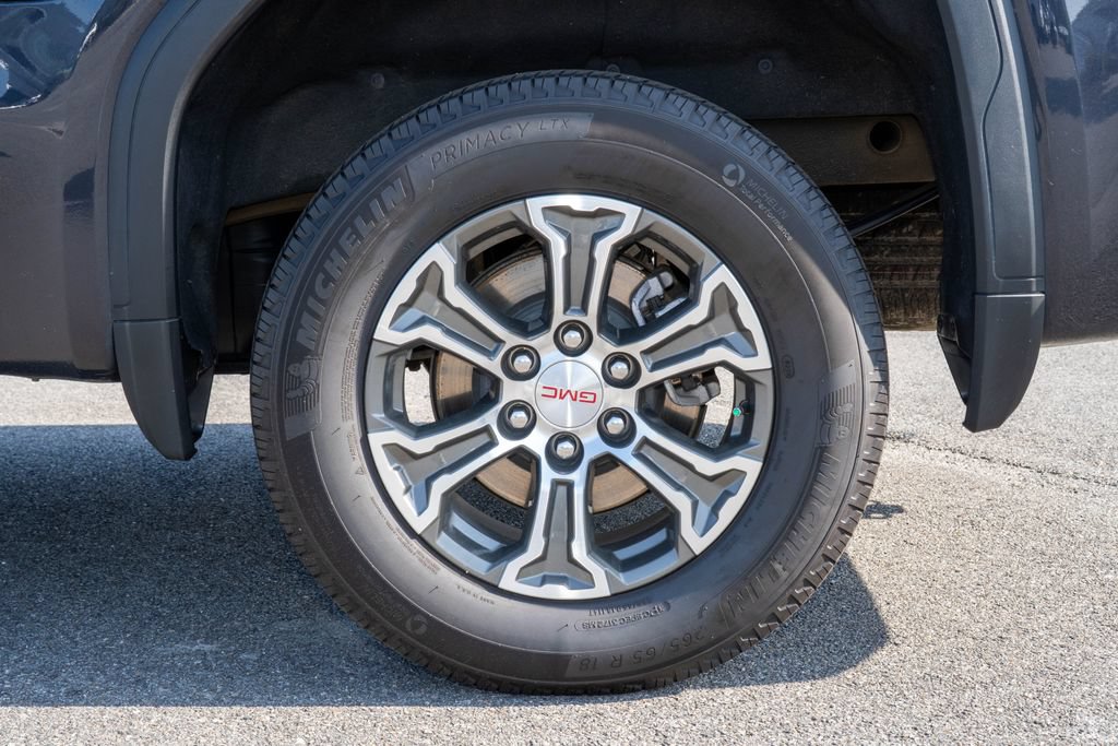 Used 2025 GMC Sierra 1500 SLT AWD/4WD image 34
