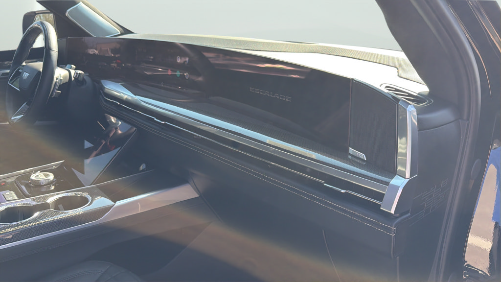 Certified 2025 Cadillac Escalade V AWD/4WD image 28