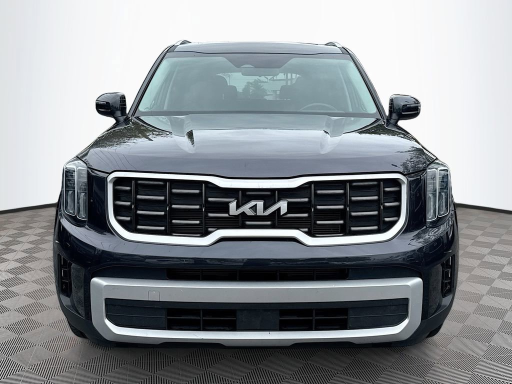 Used 2025 Kia Telluride S FWD image 2