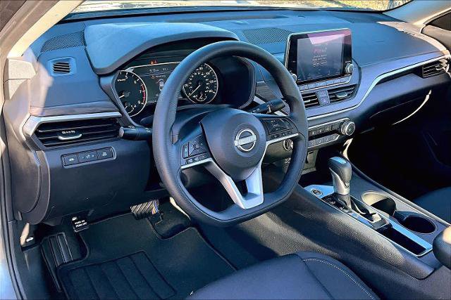 Certified 2025 Nissan Altima 2.5 SV FWD image 18