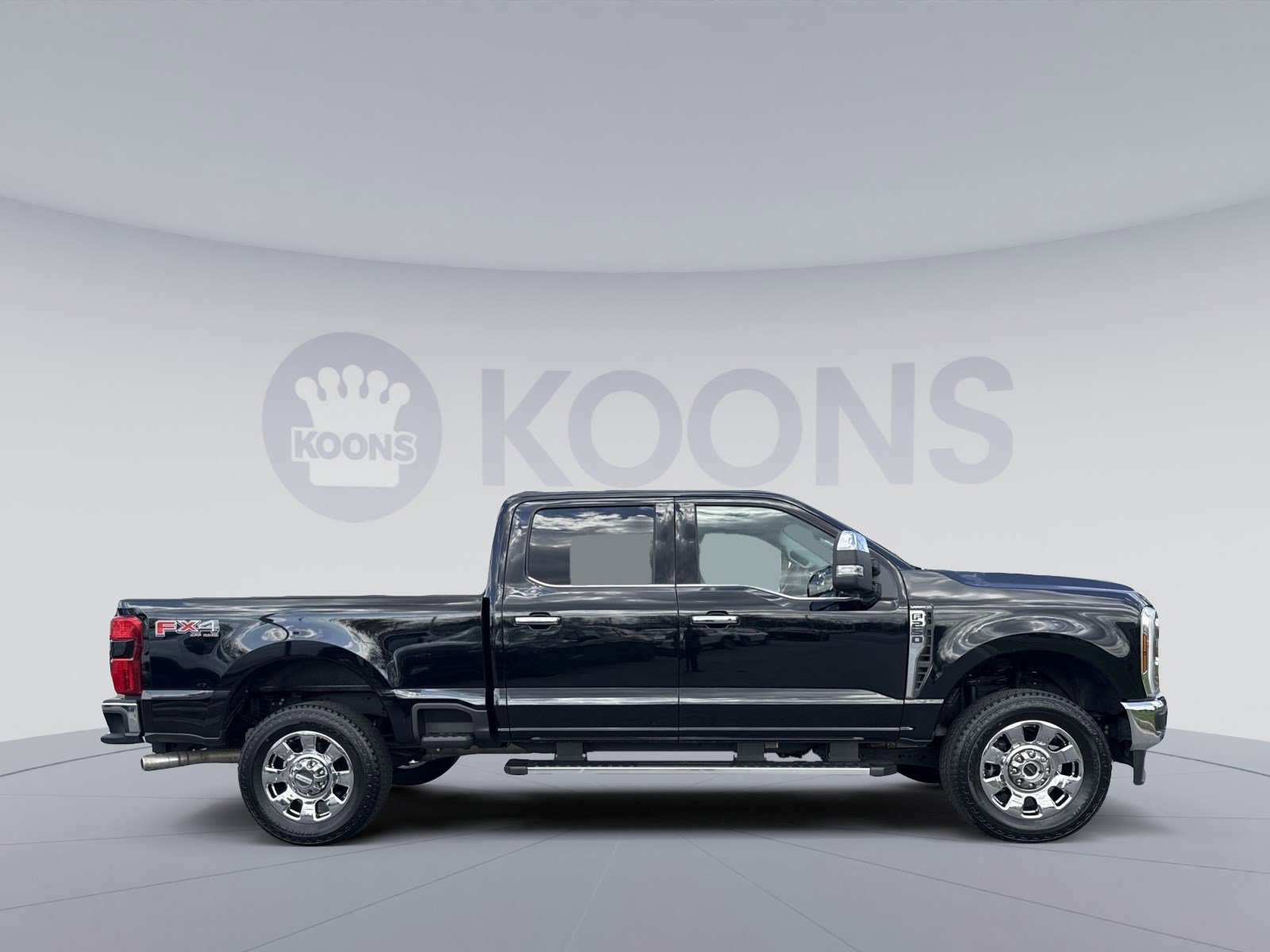Used 2025 Ford F250 Lariat w/ Chrome Package image 8