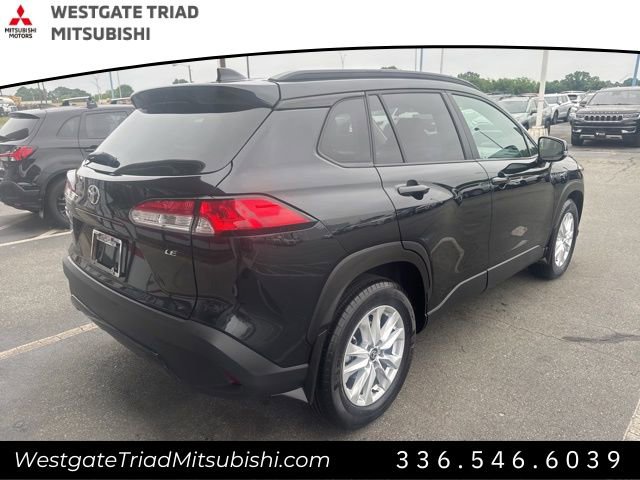 Used 2024 Toyota Corolla Cross LE w/ Moonroof Package FWD image 11