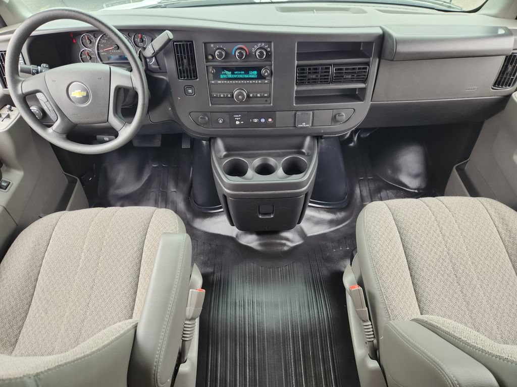 Used 2025 Chevrolet Express 3500 LS RWD image 23