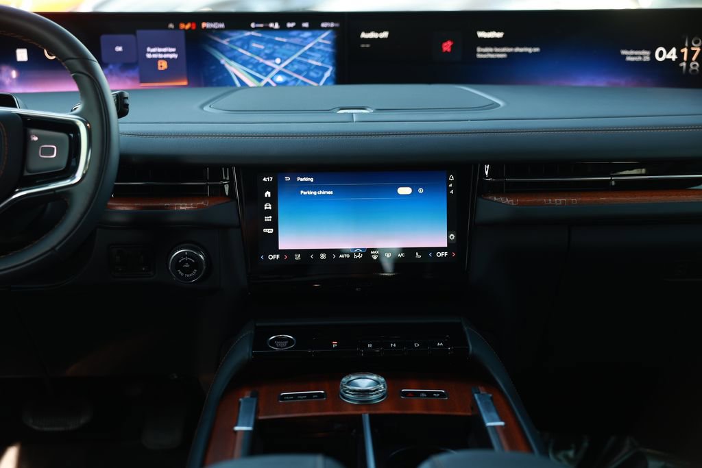 Used 2025 Lincoln Navigator Black Label image 28