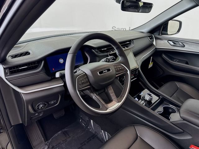 New 2025 Jeep Grand Cherokee L Limited w/ Black Appearance Package image 9