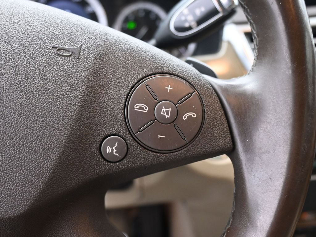 Used 2011 Mercedes-Benz E 350 4MATIC Wagon image 27