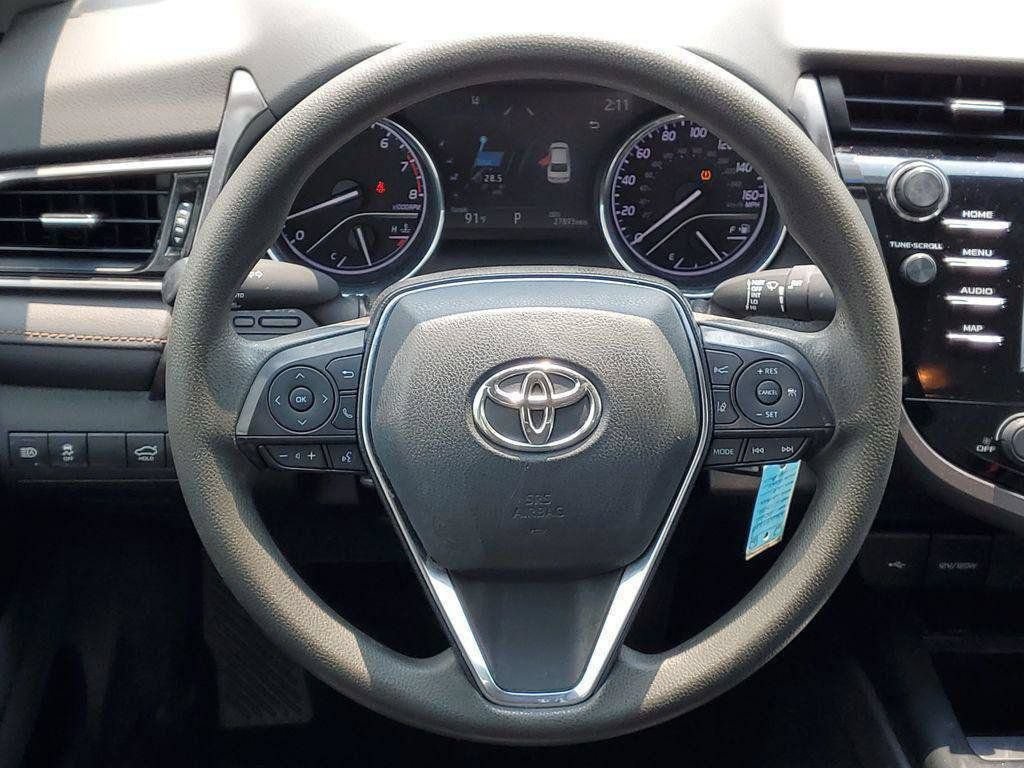 Used 2020 Toyota Camry LE AWD/4WD image 25