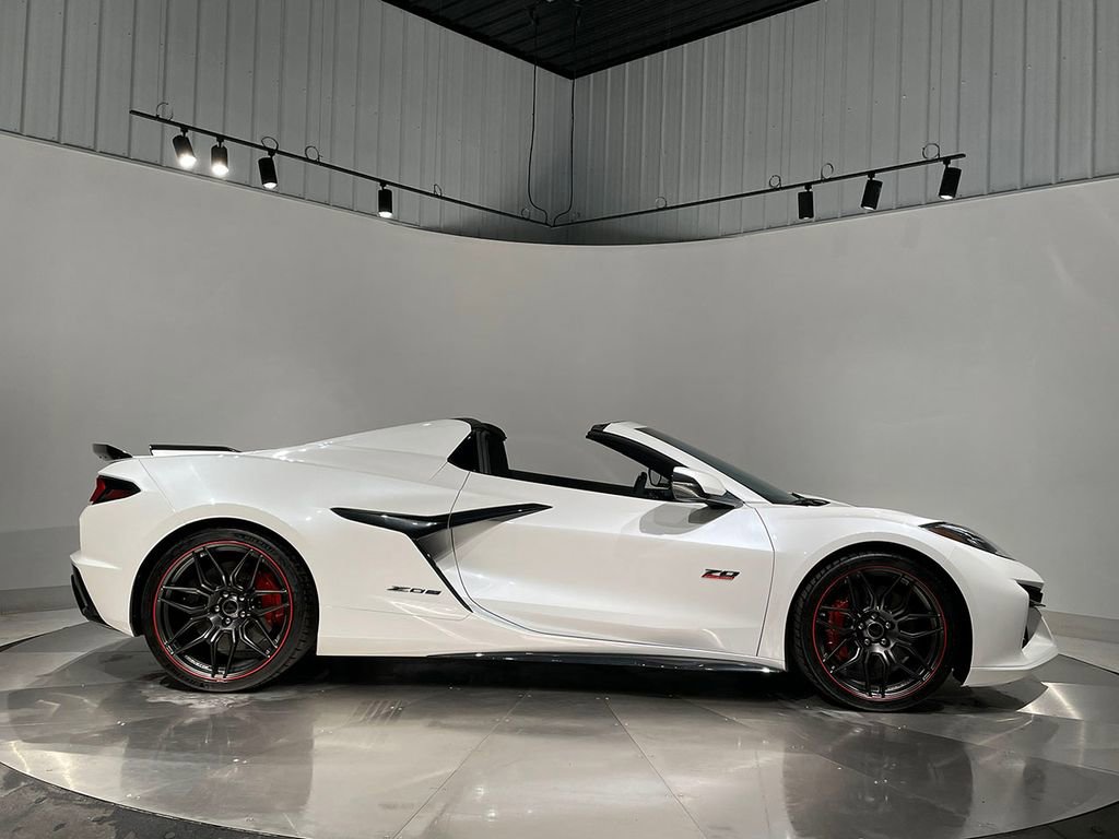 Used 2023 Chevrolet Corvette Z06 image 42