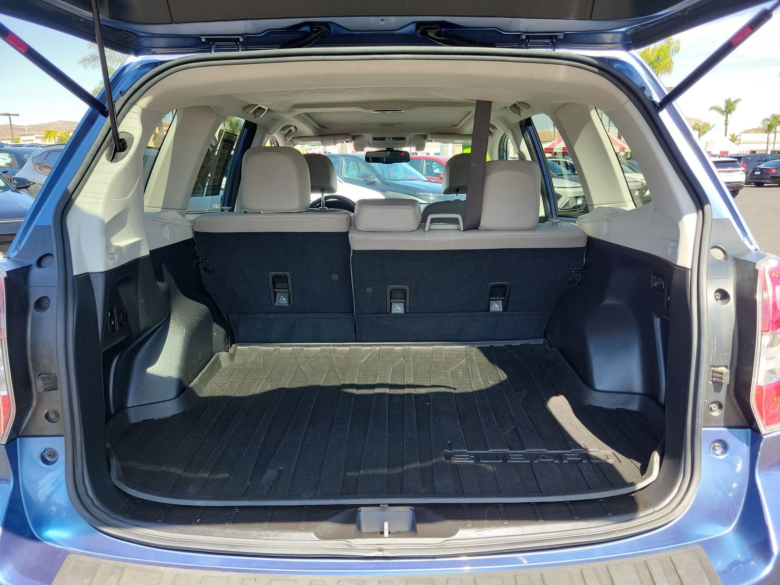 Used 2015 Subaru Forester 2.5i Touring w/ Eyesight & Navigation System AWD/4WD image 28
