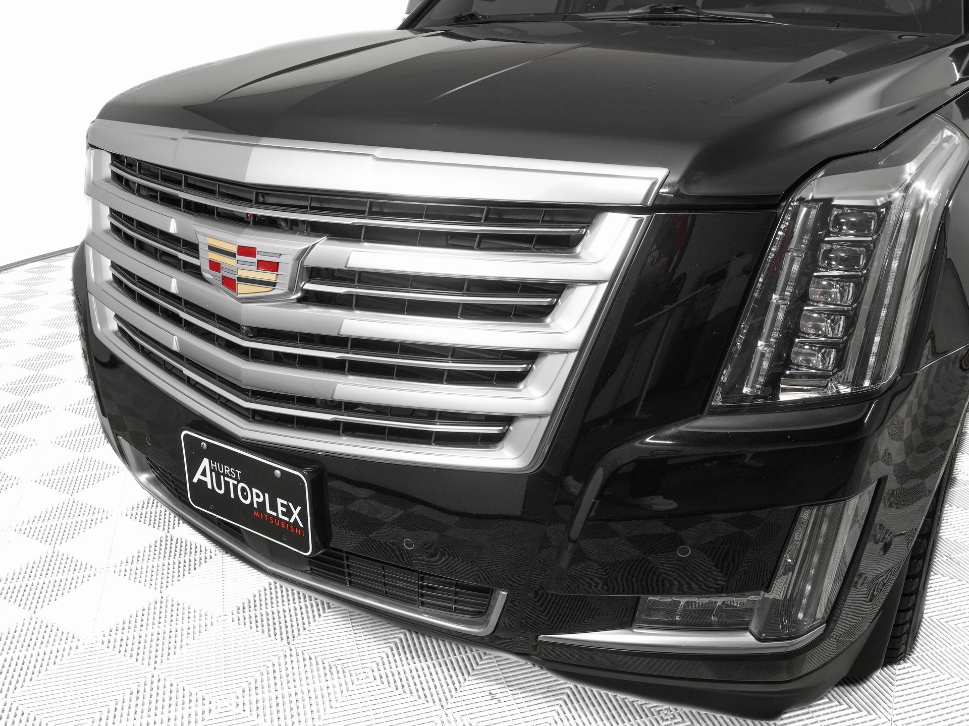 Used 2020 Cadillac Escalade ESV Platinum image 34