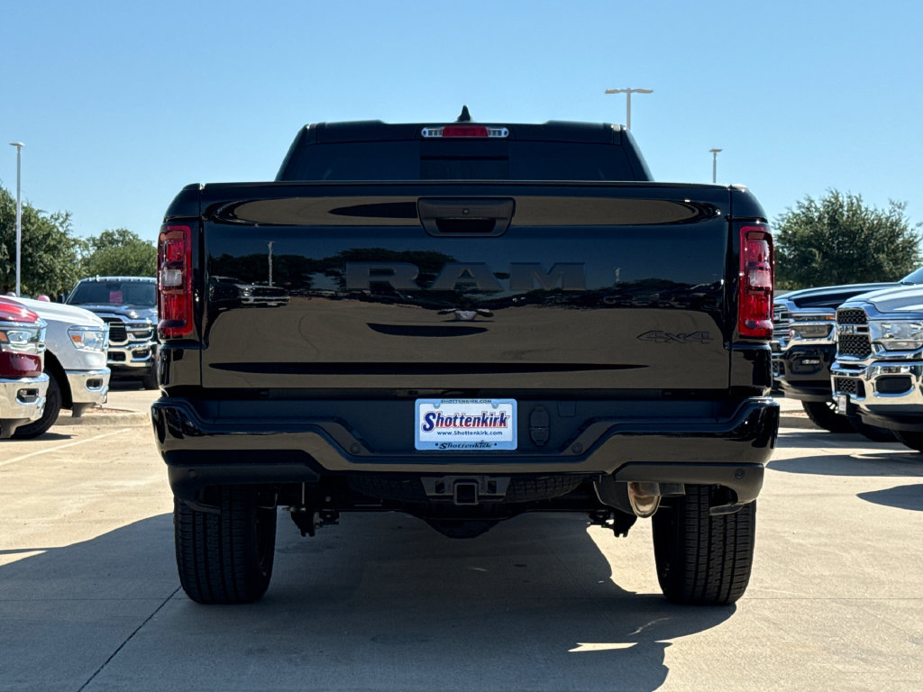 New 2026 RAM 1500 Express AWD/4WD image 8