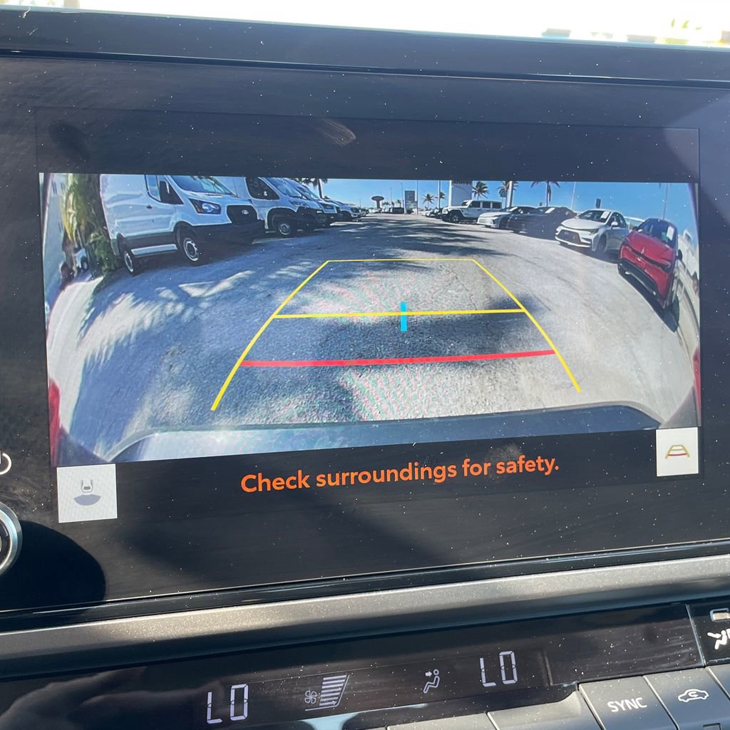 Used 2025 Toyota Camry LE image 18