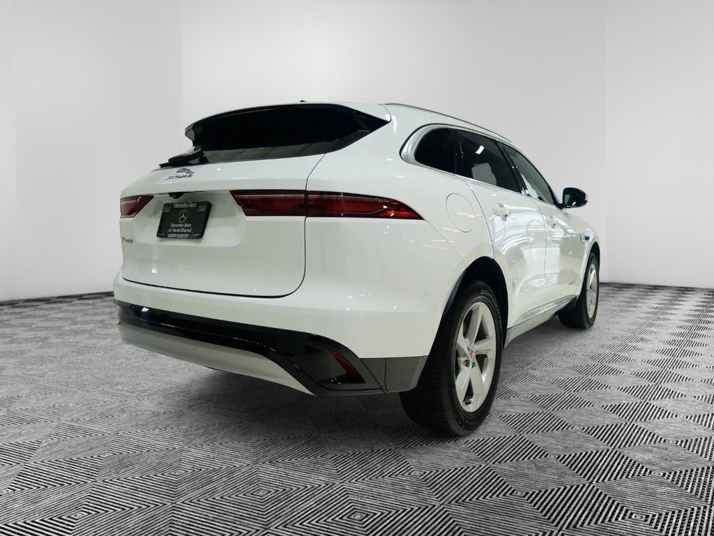 Used 2023 Jaguar F-PACE S image 5