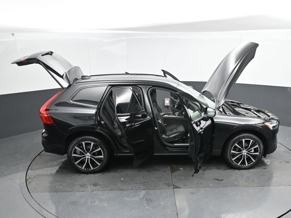 New 2025 Volvo XC60 B5 Plus w/ Protection Package Premier image 51