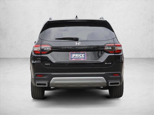 Used 2025 Honda Pilot Elite image 6