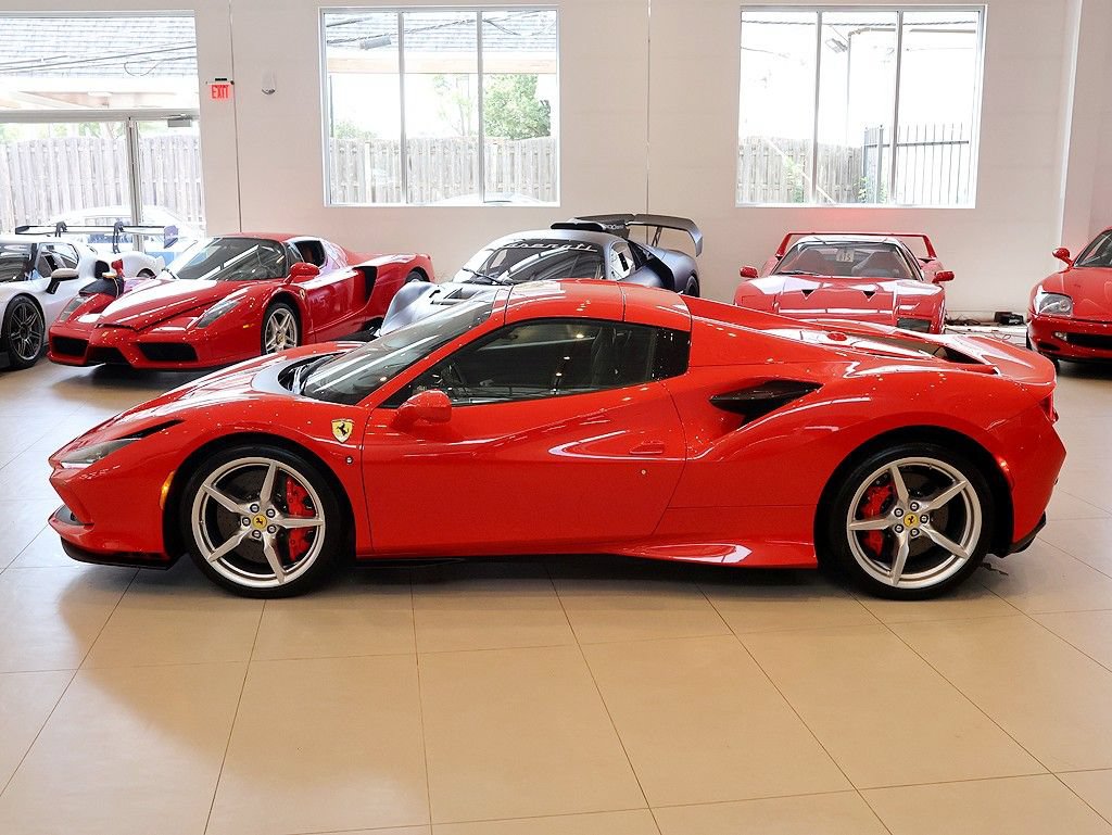 Certified 2023 Ferrari F8 Tributo RWD image 3