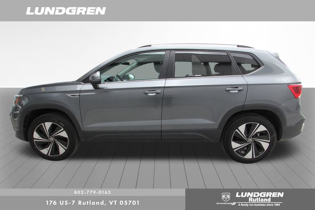 Used 2024 Volkswagen Taos SE image 44
