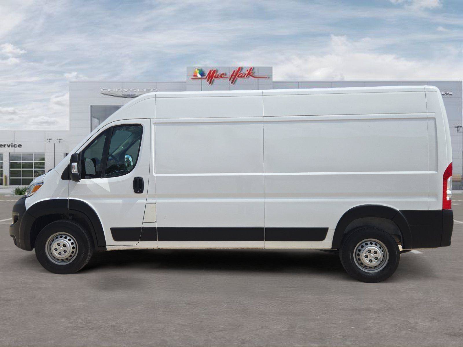 Used 2025 RAM ProMaster 2500 w/ Convenience Group FWD image 2