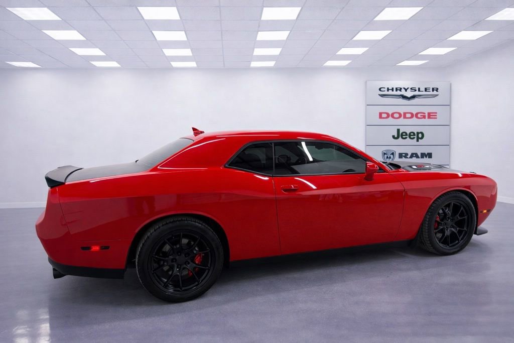 Used 2018 Dodge Challenger R/T Scat Pack w/ Leather Interior Group image 9