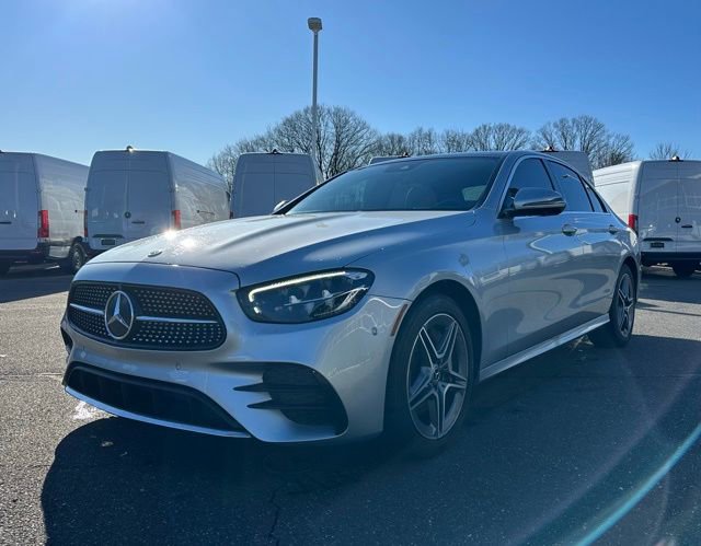 Used 2021 Mercedes-Benz E 450 4MATIC Sedan image 3