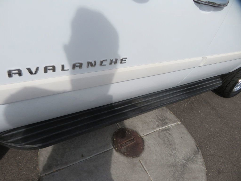 Used 2008 Chevrolet Avalanche LTZ w/ LTZ Preferred Equipment Group image 15