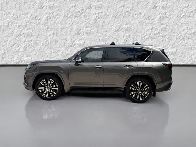 Used 2024 Lexus LX 600 4WD w/ Luxury Package image 6