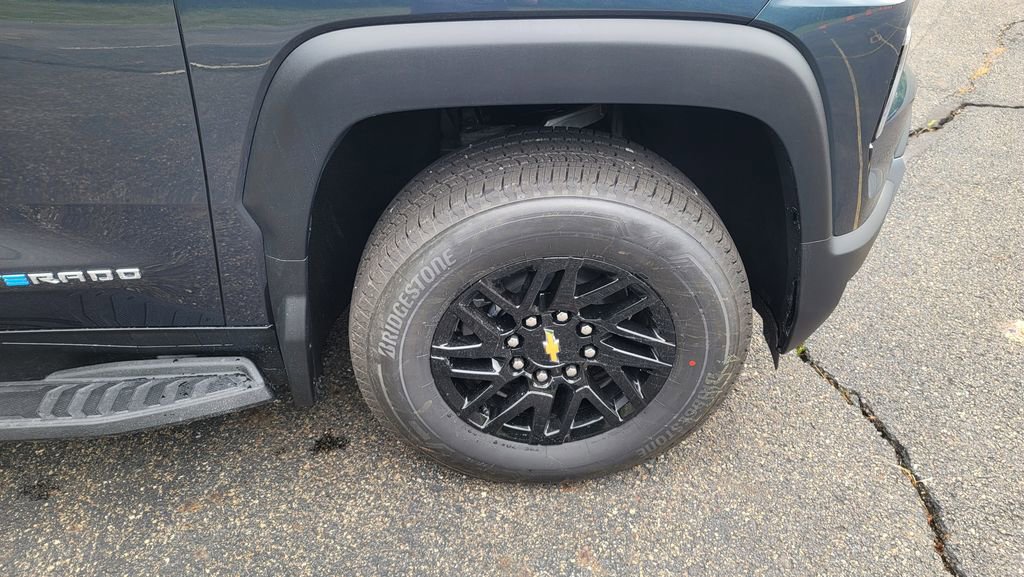 New 2026 Chevrolet Silverado EV LT image 15