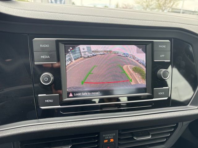 Certified 2024 Volkswagen Jetta SE FWD image 20