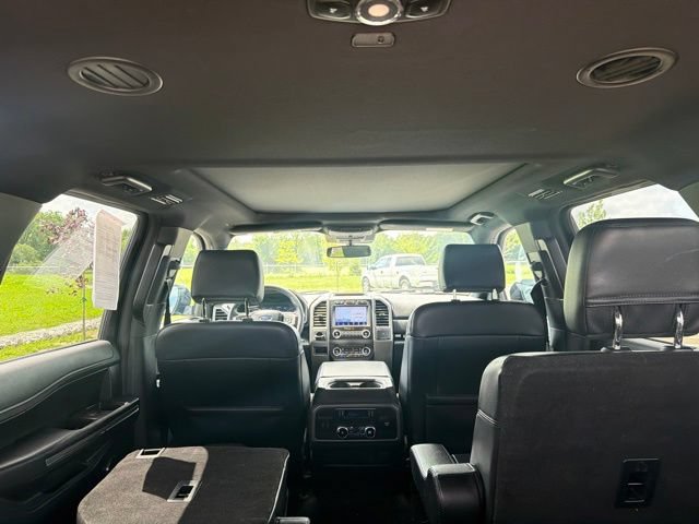 Used 2020 Ford Expedition XLT w/ Equipment Group 202A AWD/4WD image 17