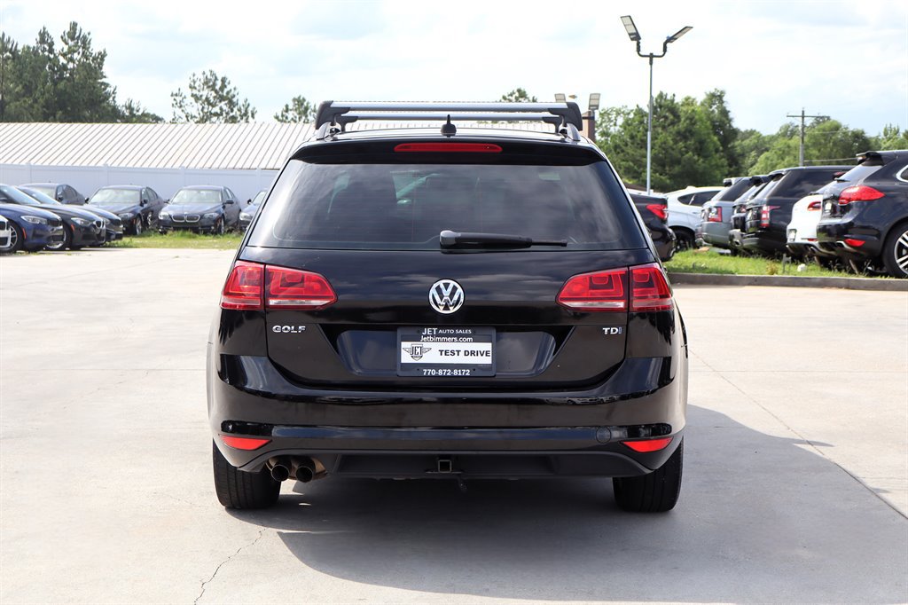 Used 2015 Volkswagen Golf TDI S FWD image 6