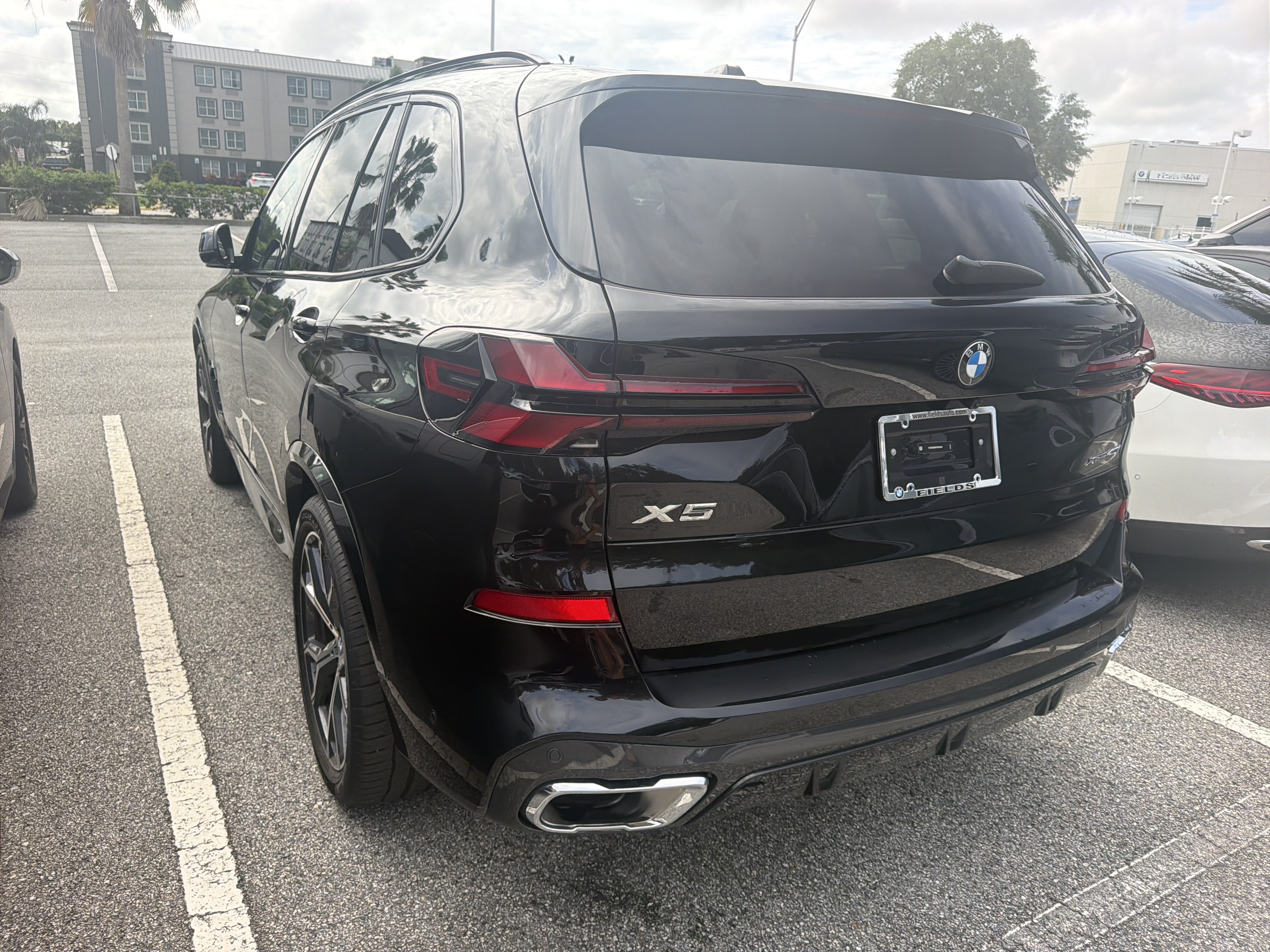 Certified 2026 BMW X5 xDrive40i w/ M Sport Package AWD/4WD image 3