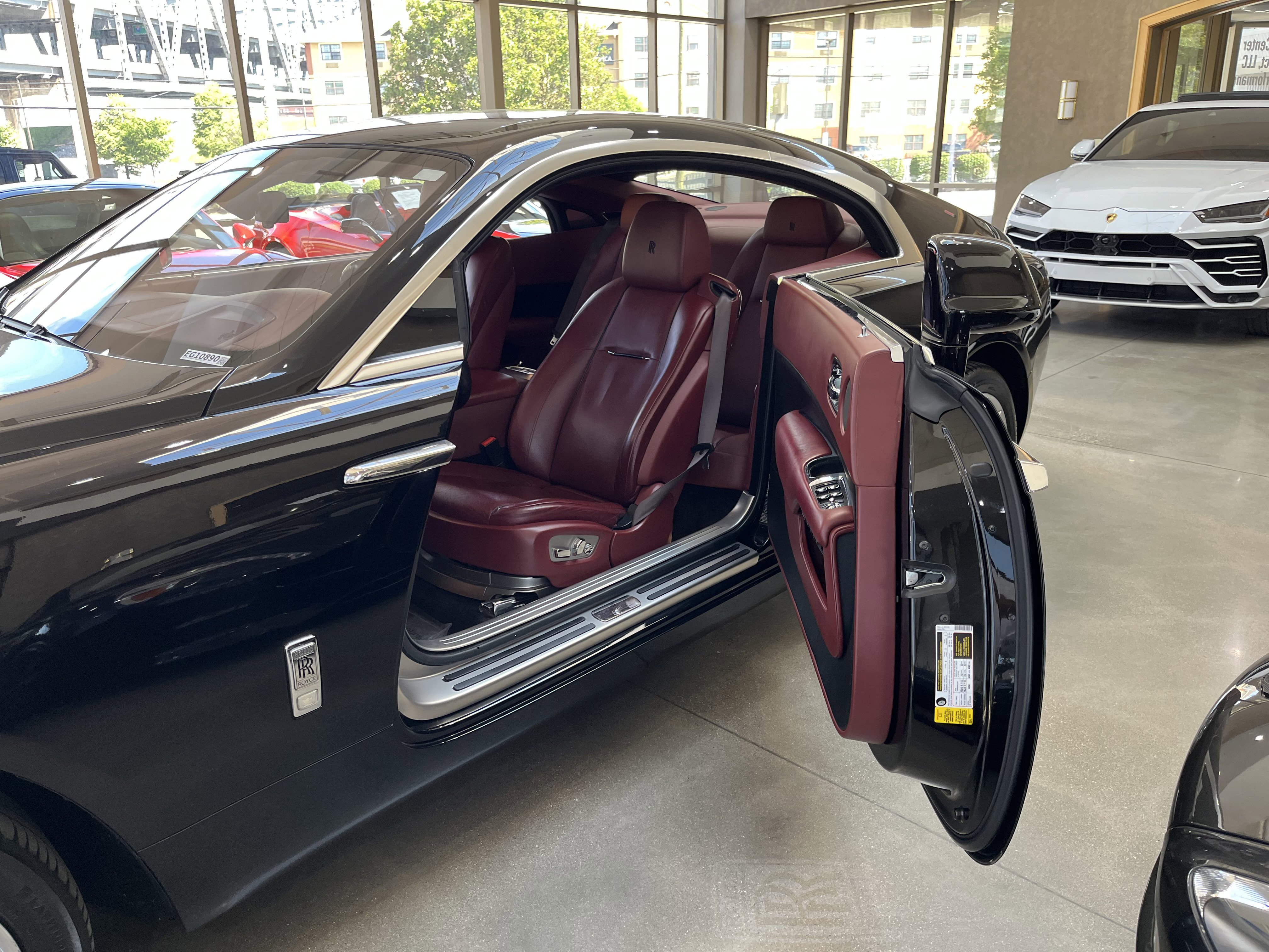 Used 2015 Rolls-Royce Wraith RWD image 8